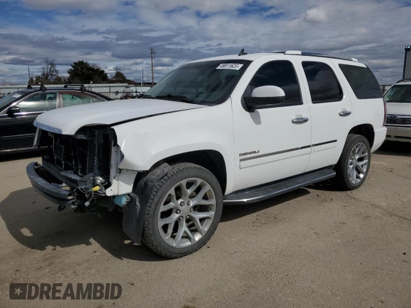 2011 GMC Yukon Denali with VIN 1GKS2EEF9BR257982, listed as a Copart auction lot 49911625 with 200,446 mi miles and Salvage Title. Bid and sale history available at carsss.com. Image 1.