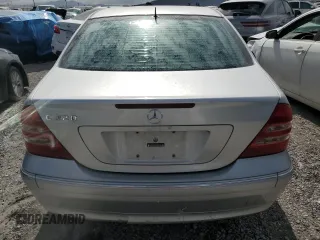 2001 Mercedes-Benz C 320 с VIN WDBRF64J51F039949, выставлен на аукционе Copart как лот 53910475 с пробегом Не указан миль и На запчасти • Non repairable. История ставок и продаж доступна на DreamBid. Изображение 6.