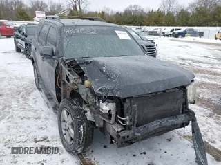 2008 Ford Escape Limited with VIN 1FMCU04148KE65929, listed as a IAAI auction lot 41621582 with Not provided miles and . Bid and sale history available at DreamBid. Image 1.