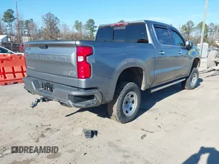2019 Chevrolet Silverado 1500 High Country with VIN 1GCUYHEL5KZ389650, listed as a IAAI auction lot 40951587 with 60,810 mi miles. Bid and sale history available at carsss.com. Image 4.
