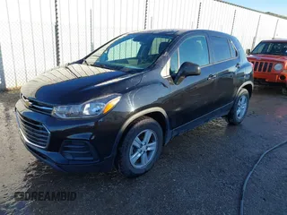 2021 Chevrolet Trax LS with VIN KL7CJKSB5MB337520, listed as a IAAI auction lot 41554924 with 139,501 mi miles. Bid and sale history available at carsss.com. Image 17.
