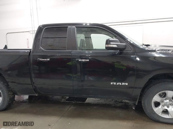 2020 Ram 1500 Big Horn with VIN 1C6SRFBT6LN300830, listed as a IAAI auction lot 41613119 with 50,492 mi miles. Bid and sale history available at carsss.com. Image 13.