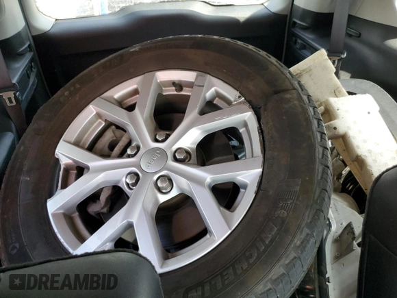 2022 Jeep Grand Cherokee Limited z VIN 1C4RJKBG3N8628329, wystawiony jako Copart lot #61431515 z przebiegiem 45 983 mil mil oraz Szkoda całkowita • Salvage title. Historia ofert i sprzedaży dostępna na DreamBid. Obrazek 13.