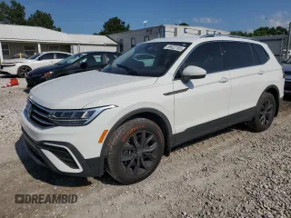 2024 Volkswagen Tiguan SE z VIN 3VV3B7AX8RM067341, wystawiony jako Copart lot #59422165 z przebiegiem 12 464 mil mil oraz Szkoda całkowita • Salvage title. Historia ofert i sprzedaży dostępna na DreamBid. Obrazek 1.