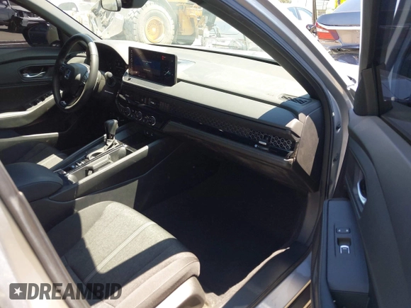 2024 Honda Accord Sport with VIN 1HGCY2F52RA058818, listed as a IAAI auction lot 42225266 with 20,737 mi miles and . Bid and sale history available at DreamBid. Image 5.