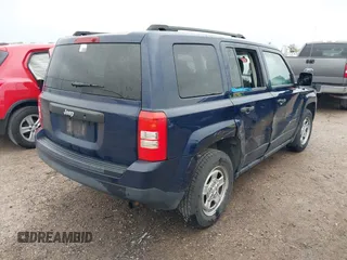 2015 Jeep Patriot Altitude Edition with VIN 1C4NJPBA3FD429099, listed as a IAAI auction lot 41902157 with 113,728 mi miles. Bid and sale history available at carsss.com. Image 4.