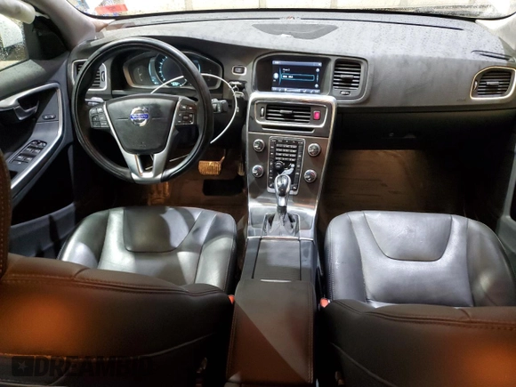 2015 Volvo S60 T5 Platinum with VIN YV1612TD8F2305562, listed as a Copart auction lot 47931785 with 62,727 mi miles and Salvage Title. Bid and sale history available at carsss.com. Image 8.