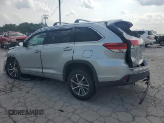 2018 Toyota Highlander SE with VIN 5TDJZRFH1JS527037, listed as a Copart auction lot 60348635 with 56,207 mi miles and Salvage title. Bid and sale history available at DreamBid. Image 2.