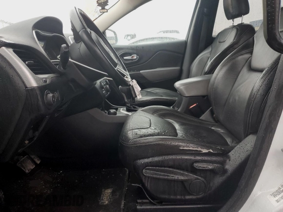 2014 Jeep Cherokee Altitude with VIN 1C4PJMCB6EW128067, listed as a Copart auction lot 46905285 with 117,585 mi miles and Clean Title. Bid and sale history available at DreamBid. Image 7.