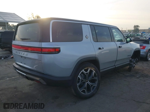 2025 Rivian R1S Adventure z VIN 7PDSGBBA2SN058678, wystawiony jako IAAI lot #41429201 z przebiegiem 2 322 mil mil oraz . Historia ofert i sprzedaży dostępna na DreamBid. Obrazek 4.