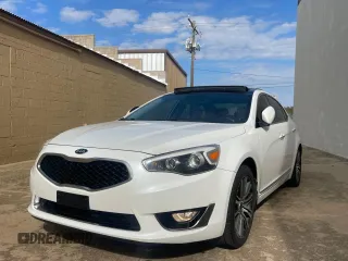 2014 Kia Cadenza Premium with VIN KNALN4D78E5152743, listed as a Copart auction lot 80067094 with 179,850 mi miles and Clean Title. Bid and sale history available at carsss.com. Image 2.