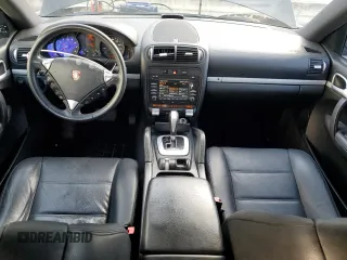 2010 Porsche Cayenne z VIN WP1AA2AP9ALA08542, wystawiony jako Copart lot #53385205 z przebiegiem 136 484 mil mil oraz Tytuł czysty. Historia ofert i sprzedaży dostępna na DreamBid. Obrazek 8.