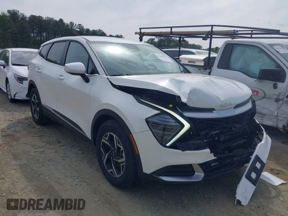 2024 Kia Sportage LX with VIN KNDPU3DF4R7310949, listed as a IAAI auction lot 41986958 with 27,566 mi miles and . Bid and sale history available at DreamBid. Image 1.