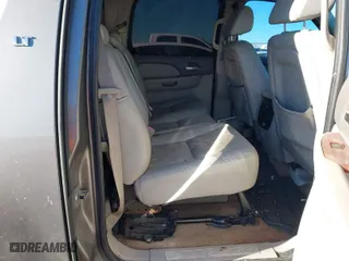 2007 Chevrolet Avalanche LT w/3LT with VIN 3GNFK123X7G232507, listed as a IAAI auction lot 41040026 with 278,168 mi miles. Bid and sale history available at carsss.com. Image 8.