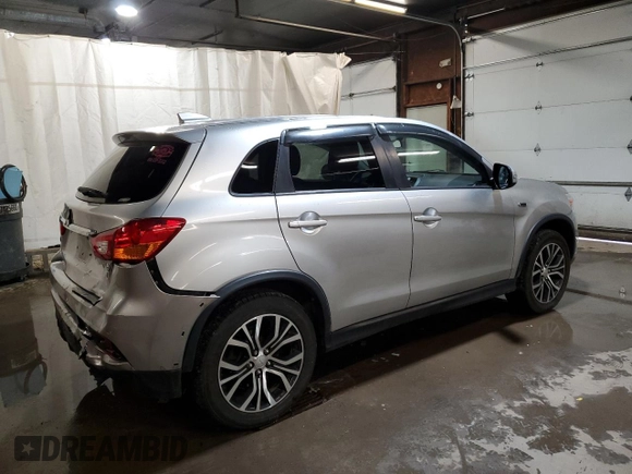 2018 Mitsubishi Outlander SE z VIN JA4AR3AW5JU017329, wystawiony jako Copart lot #54072085 z przebiegiem 77 154 mil mil oraz Szkoda całkowita • Salvage title. Historia ofert i sprzedaży dostępna na DreamBid. Obrazek 3.