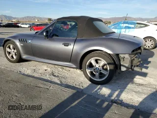 2000 BMW Z3 2.5L with VIN 4USCH9340YLG03126, listed as a Copart auction lot 42641545 with 57,192 mi miles and Salvage Title. Bid and sale history available at carsss.com. Image 2.
