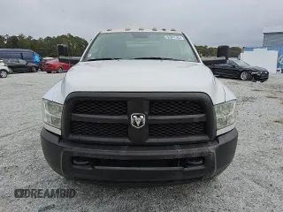 2018 Ram 3500 Tradesman z VIN 3C7WRTCL6JG335982, wystawiony jako Copart lot #78133674 z przebiegiem 407 016 mil mil oraz Czysty tytuł • Clean title. Historia ofert i sprzedaży dostępna na DreamBid. Obrazek 5.