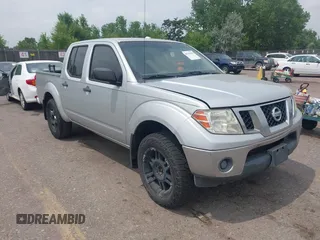 2011 Nissan Frontier Pro-4X z VIN 1N6AD0EV8BC434100, wystawiony jako IAAI lot #42745419 z przebiegiem 264 222 mil mil oraz . Historia ofert i sprzedaży dostępna na DreamBid. Obrazek 1.