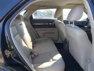 2005 Dodge Magnum RT with VIN 2D4GV58215H587205, listed as a IAAI auction lot 41371767 with 115,534 mi miles and . Bid and sale history available at carsss.com. Image 8.