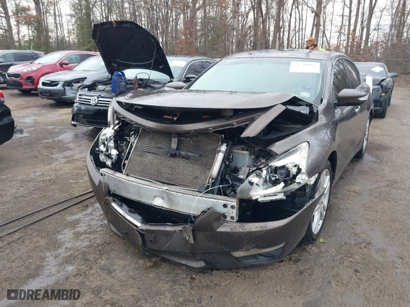 2013 Nissan Altima 3.5 SL with VIN 1N4BL3AP6DC115239, listed as a IAAI auction lot 41638014 with 289,169 mi miles. Bid and sale history available at carsss.com. Image 6.