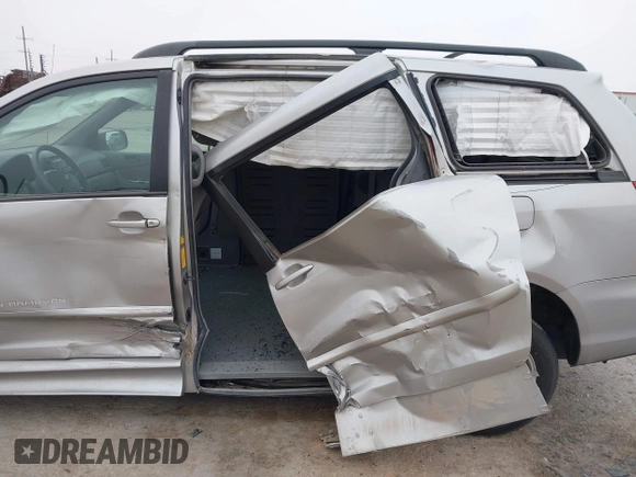 2008 Toyota Sienna CE with VIN 5TDZK23C88S206954, listed as a IAAI auction lot 41465223 with 53,824 mi miles. Bid and sale history available at carsss.com. Image 6.
