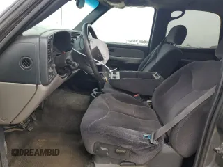 2002 GMC Yukon SLE z VIN 1GKEC13V52J192656, wystawiony jako Copart lot #46674605 z przebiegiem 258 336 mil mil oraz Szkoda całkowita • Salvage title. Historia ofert i sprzedaży dostępna na DreamBid. Obrazek 7.