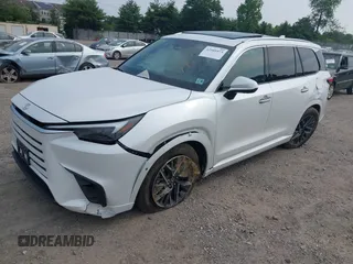 2025 Lexus TX 350 with VIN 5TDAAAB63SS033244, listed as a IAAI auction lot 42505973 with 2,106 mi miles and . Bid and sale history available at DreamBid. Image 17.