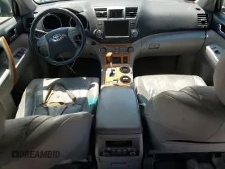 2010 Toyota Highlander Limited with VIN JTEJW3EHXA2046245, listed as a Copart auction lot 60828255 with 220,592 mi miles and Clean title. Bid and sale history available at DreamBid. Image 8.