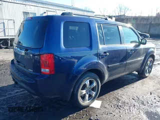 2013 Honda Pilot EX-L with VIN 5FNYF4H50DB049294, listed as a IAAI auction lot 41111384 with 298,000 mi miles. Bid and sale history available at carsss.com. Image 4.