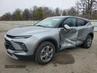 2024 Chevrolet Blazer LT z VIN 3GNKBHR40RS157242, wystawiony jako Copart lot #50134195 z przebiegiem 7 253 mil mil oraz Szkoda całkowita • Salvage title. Historia ofert i sprzedaży dostępna na DreamBid. Obrazek 1.