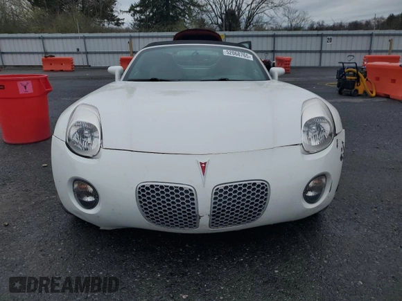 2006 Pontiac Solstice z VIN 1G2MB33B56Y106095, wystawiony jako Copart lot #52068765 z przebiegiem Nie podano mil oraz Szkoda całkowita • Salvage title. Historia ofert i sprzedaży dostępna na DreamBid. Obrazek 5.