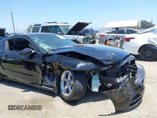 2013 Ford Mustang GT with VIN 1ZVBP8CF1D5232518, listed as a IAAI auction lot 42532816 with 170,412 mi miles and . Bid and sale history available at DreamBid. Image 6.