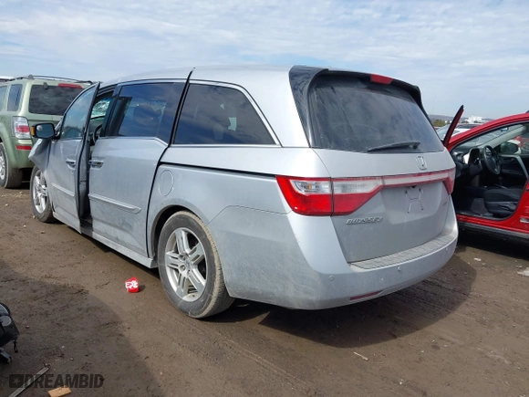 2011 Honda Odyssey Touring with VIN 5FNRL5H98BB006194, listed as a IAAI auction lot 41634887 with 1 mi miles. Bid and sale history available at carsss.com. Image 3.