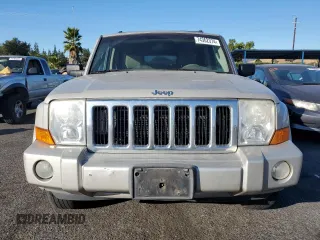 2008 Jeep Commander Sport with VIN 1J8HG48K38C124617, listed as a Copart auction lot 74362374 with 274,215 mi miles and Clean Title. Bid and sale history available at carsss.com. Image 5.