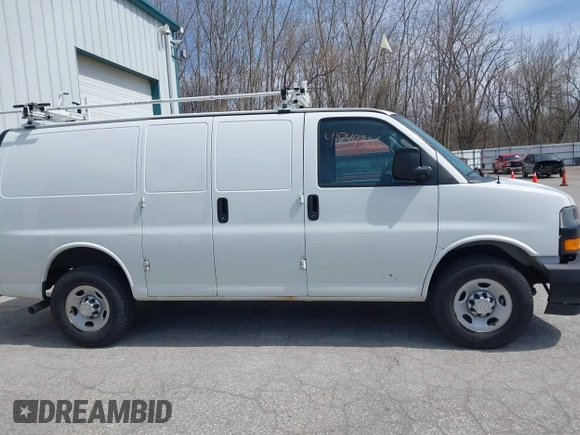 2019 Chevrolet Express Cargo Van with VIN 1GCWGAFP6K1240800, listed as a IAAI auction lot 41849366 with 59,540 mi miles. Bid and sale history available at carsss.com. Image 12.