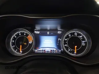 2019 Jeep Cherokee Limited с VIN 1C4PJMDX1KD126213, выставлен на аукционе IAAI как лот 42002843 с пробегом 37 899 миль миль и . История ставок и продаж доступна на DreamBid. Изображение 7.