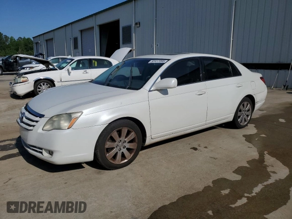 2007 Toyota Avalon XL z VIN 4T1BK36B87U251036, wystawiony jako Copart lot #52417095 z przebiegiem 218 502 mil mil oraz Szkoda całkowita • Salvage title. Historia ofert i sprzedaży dostępna na DreamBid. Obrazek 1.