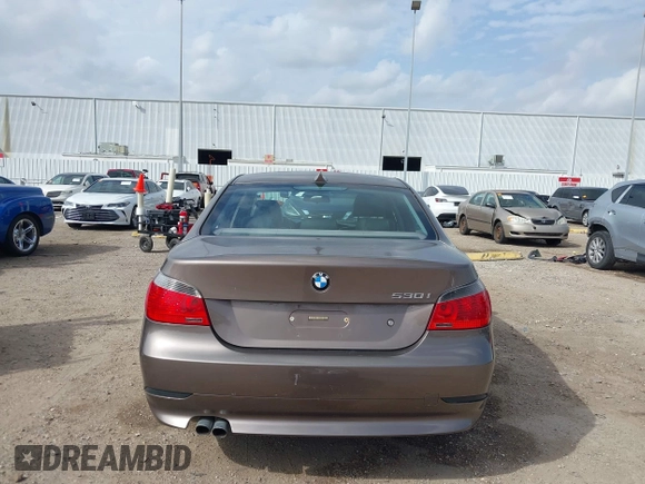 2004 BMW 5 Series 530i with VIN WBANA73594B801780, listed as a IAAI auction lot 41753708 with 176,442 mi miles and . Bid and sale history available at carsss.com. Image 17.