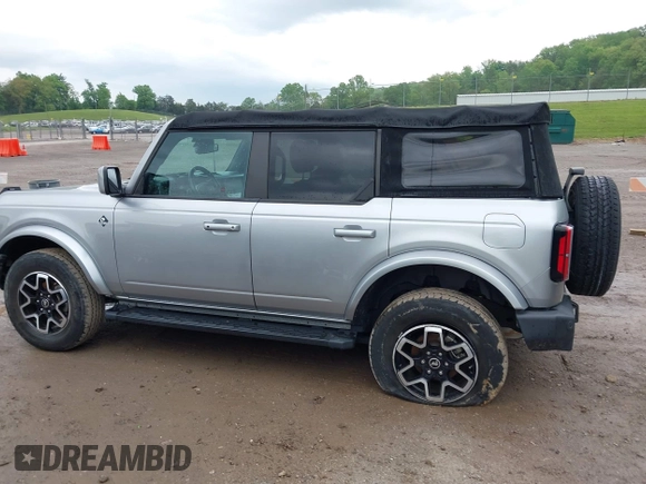 2022 Ford Bronco with VIN 1FMDE5DH0NLA98903, listed as a IAAI auction lot 42055569 with 39,893 mi miles and . Bid and sale history available at DreamBid. Image 14.