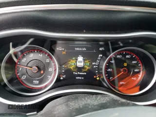 2018 Dodge Charger SXT Plus with VIN 2C3CDXHG8JH188294, listed as a Copart auction lot 43400985 with 105,942 mi miles and Salvage Title. Bid and sale history available at carsss.com. Image 9.