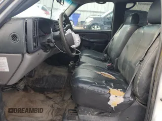 2001 Chevrolet Suburban LS with VIN 3GNGK26U31G110172, listed as a Copart auction lot 87319114 with 131,035 mi miles and Salvage Title. Bid and sale history available at carsss.com. Image 7.