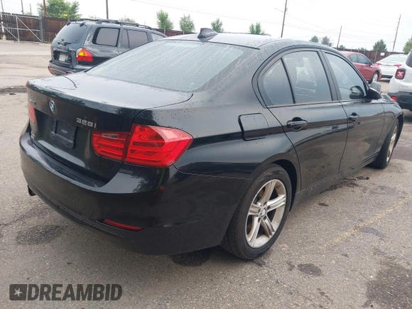 2014 BMW 3 Series 328i xDrive with VIN WBA3B5C58EP542941, listed as a IAAI auction lot 42759601 with 175,376 mi miles and . Bid and sale history available at DreamBid. Image 4.