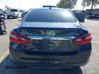 2018 Nissan Altima SR with VIN 1N4AL3AP3JC205780, listed as a IAAI auction lot 41921404 with 109,863 mi miles and . Bid and sale history available at carsss.com. Image 16.