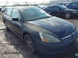 2007 Honda Accord LX z VIN 1HGCM56467A065191, wystawiony jako IAAI lot #42014967 z przebiegiem 222 588 mil mil oraz . Historia ofert i sprzedaży dostępna na DreamBid. Obrazek 1.