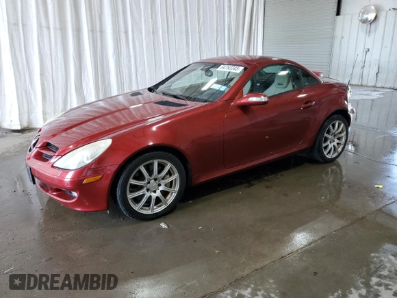 2005 Mercedes-Benz SLK 230/320 z VIN WDBWK56F45F035513, wystawiony jako Copart lot #64763345 z przebiegiem 44 139 mil mil oraz Szkoda całkowita • Salvage title. Historia ofert i sprzedaży dostępna na DreamBid. Obrazek 1.
