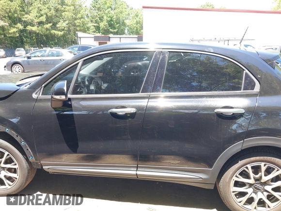 2017 FIAT 500X Trekking with VIN ZFBCFYCB5HP524404, listed as a IAAI auction lot 42542231 with 86,093 mi miles and . Bid and sale history available at DreamBid. Image 15.