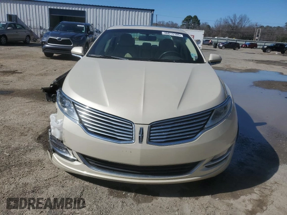 2014 Lincoln MKZ with VIN 3LN6L2G95ER809658, listed as a Copart auction lot 46814105 with 61,397 mi miles and Salvage Title. Bid and sale history available at carsss.com. Image 5.