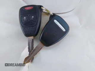 2007 Chrysler PT Cruiser Limited z VIN 3A8FY68867T594311, wystawiony jako IAAI lot #41891964 z przebiegiem 125 735 mil mil oraz . Historia ofert i sprzedaży dostępna na DreamBid. Obrazek 11.