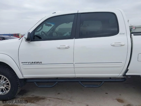 2004 Toyota Tundra SR5 with VIN 5TBET34114S450656, listed as a IAAI auction lot 41581557 with 191,456 mi miles. Bid and sale history available at carsss.com. Image 15.