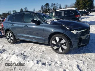 2024 Volvo XC60 Recharge Plug-In Hybrid Ultimate Dark Theme with VIN YV4H60DMXR1918017, listed as a Copart auction lot 87790825 with 5,123 mi miles and Salvage Title. Bid and sale history available at carsss.com. Image 4.